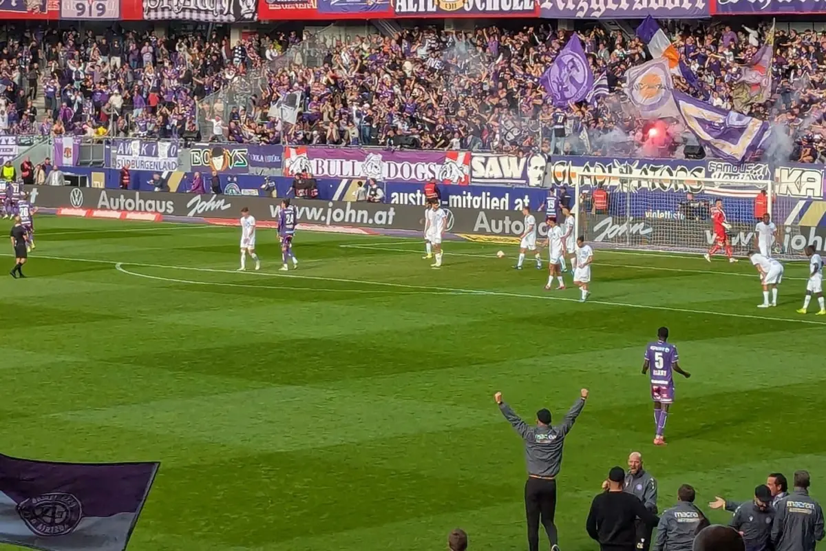 Austria Wien dayanamadı! Fenerbahçe'yi 90+2'de yıkan gol