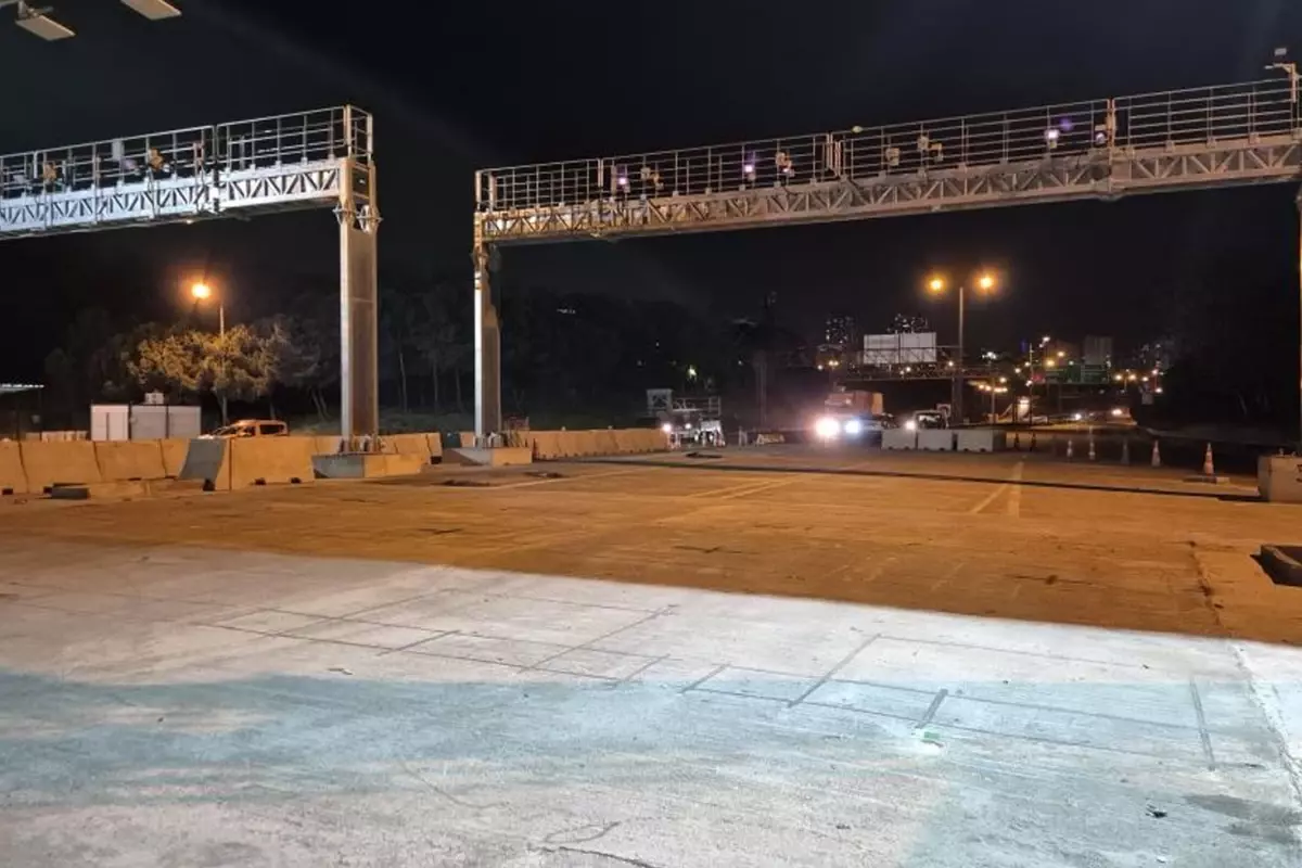 İstanbullular dikkat! Yıkım başladı, yol 6 gün trafiğe kapalı