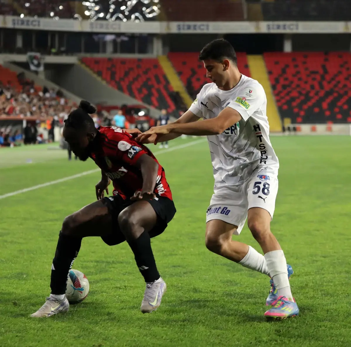 Gaziantep FK ve Kasımpaşa 2-2 Berabere Kaldı