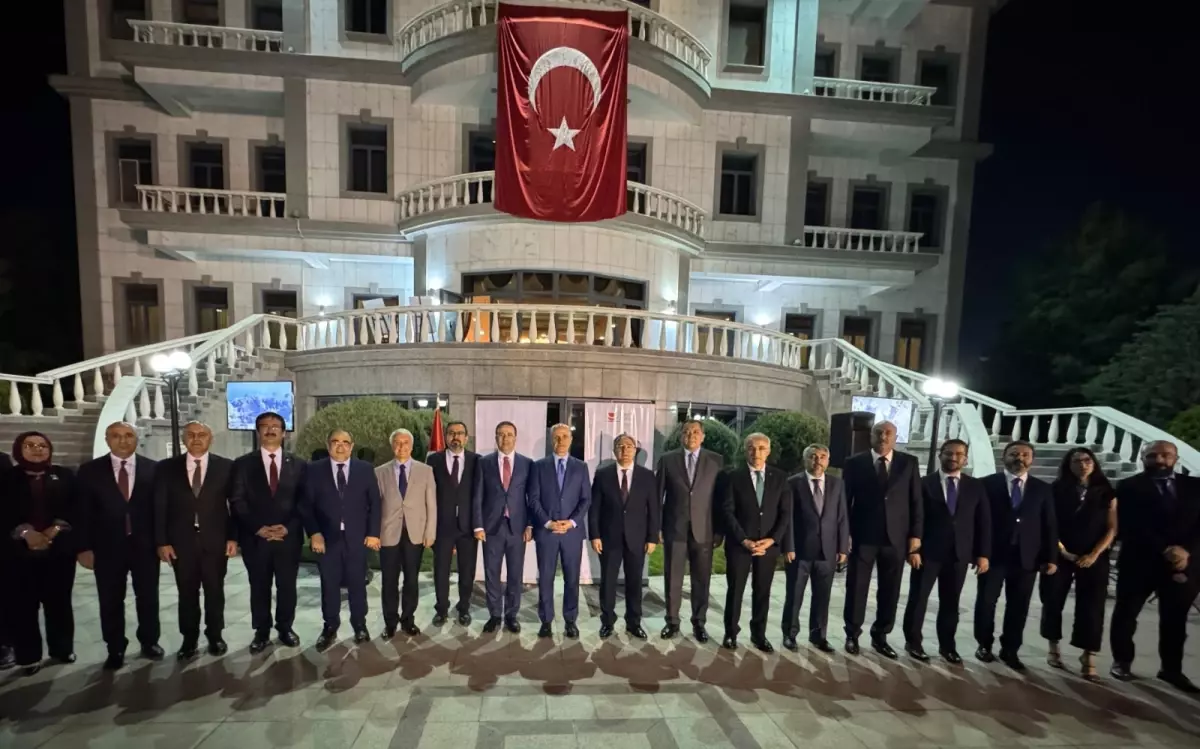 YÖK Başkanı Türkmenistan'da