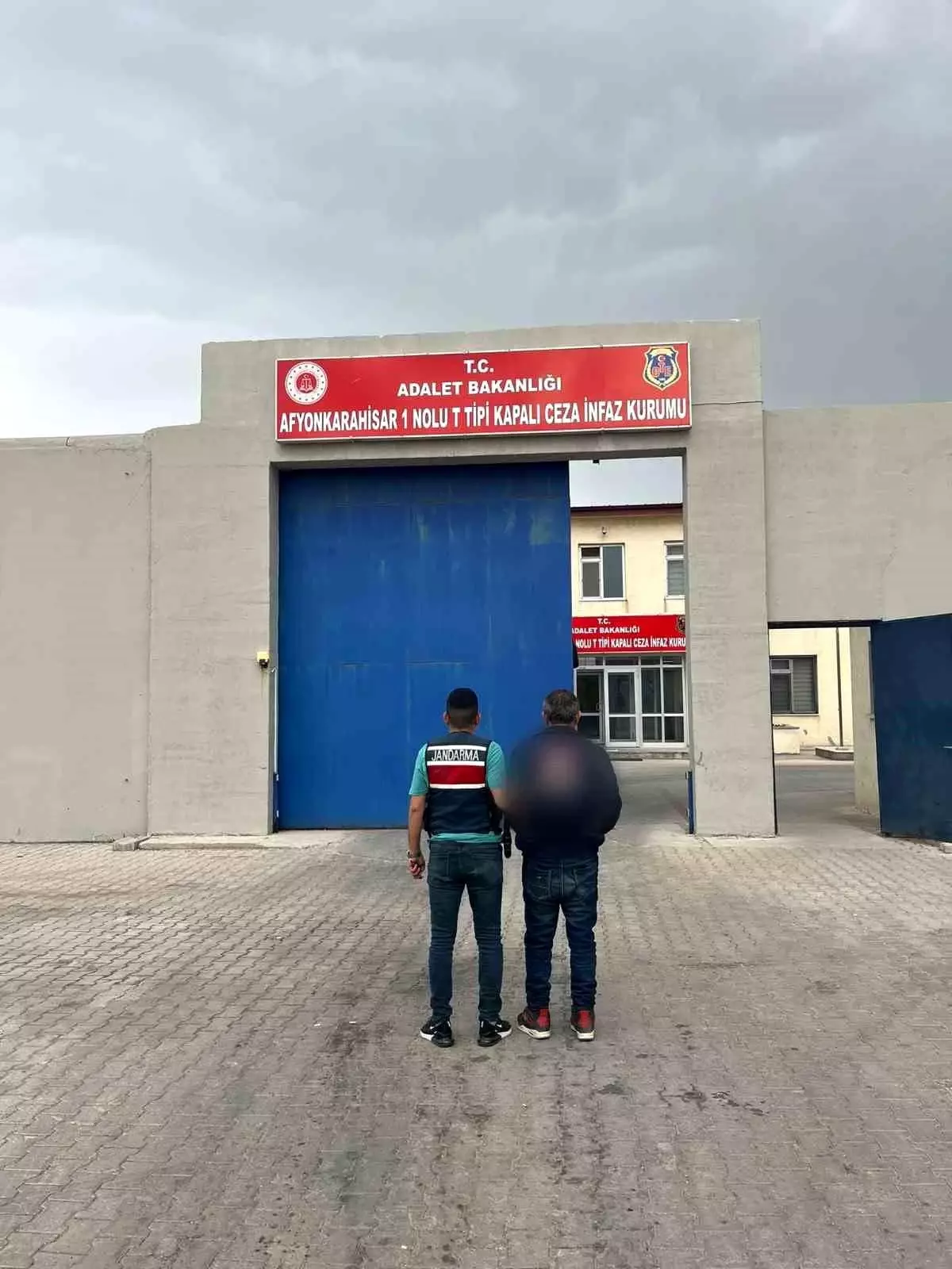 Hapis Cezasıyla Aranan Şahıs Jandarma Tarafından Yakalandı