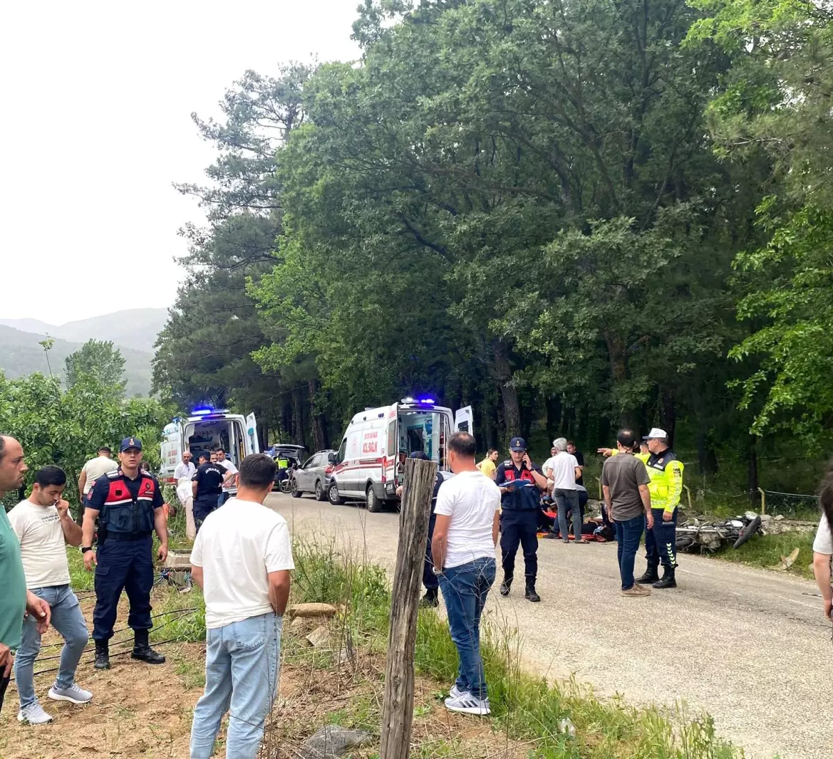 Çanakkale'de Trafik Kazası: 4 Yaralı