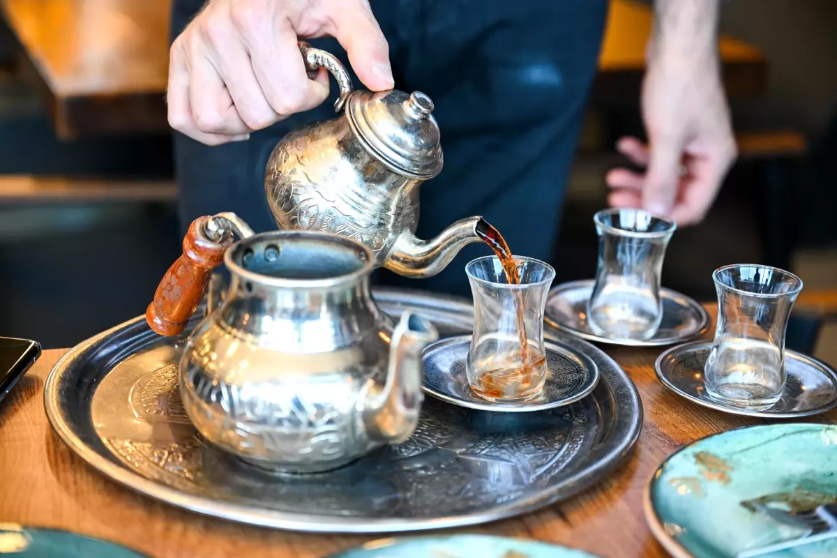 İstanbul'da Çayın Toplumsal ve Kültürel Önemi