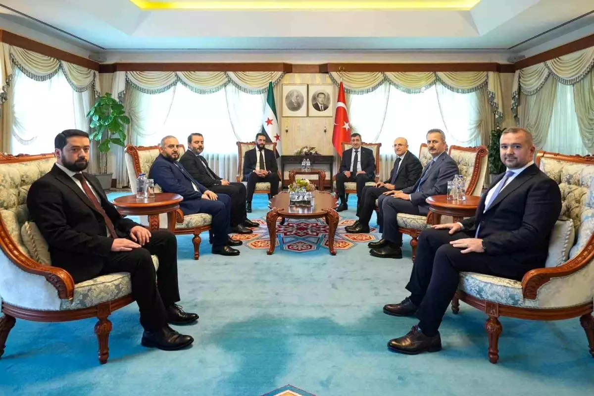Cevdet Yılmaz ve Ahmed Şara Arasında Suriye İlişkileri Görüşüldü