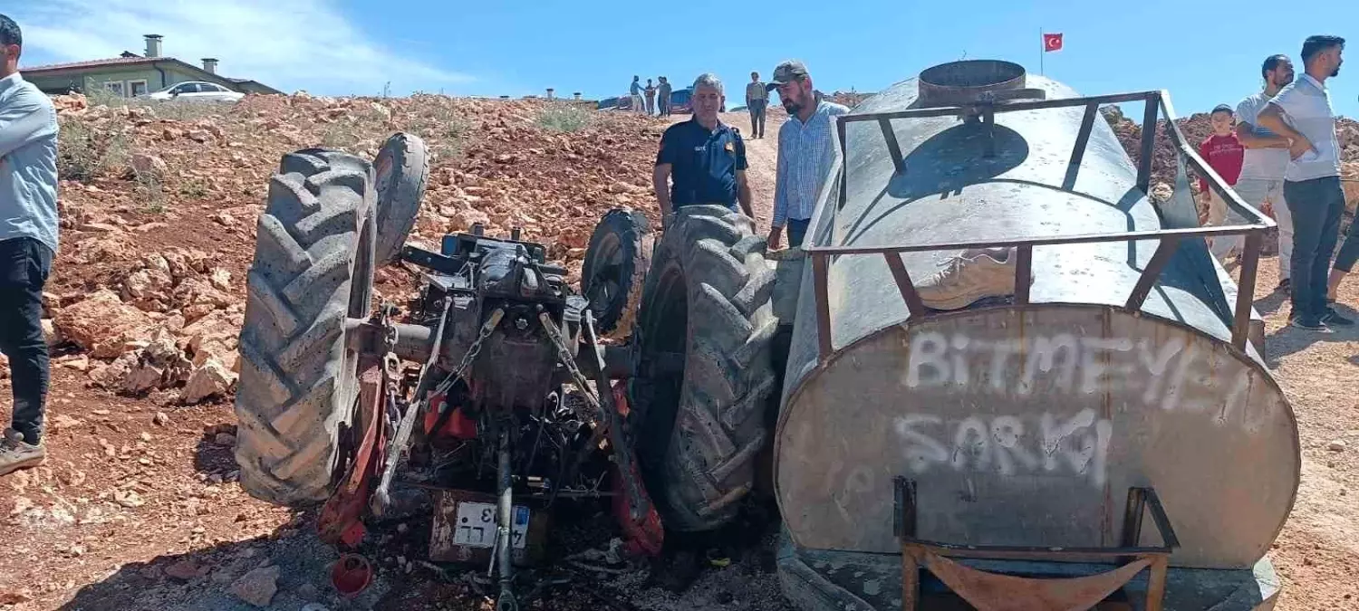 Adıyaman'da Devrilen Traktördeki Sürücü Ağır Yaralandı