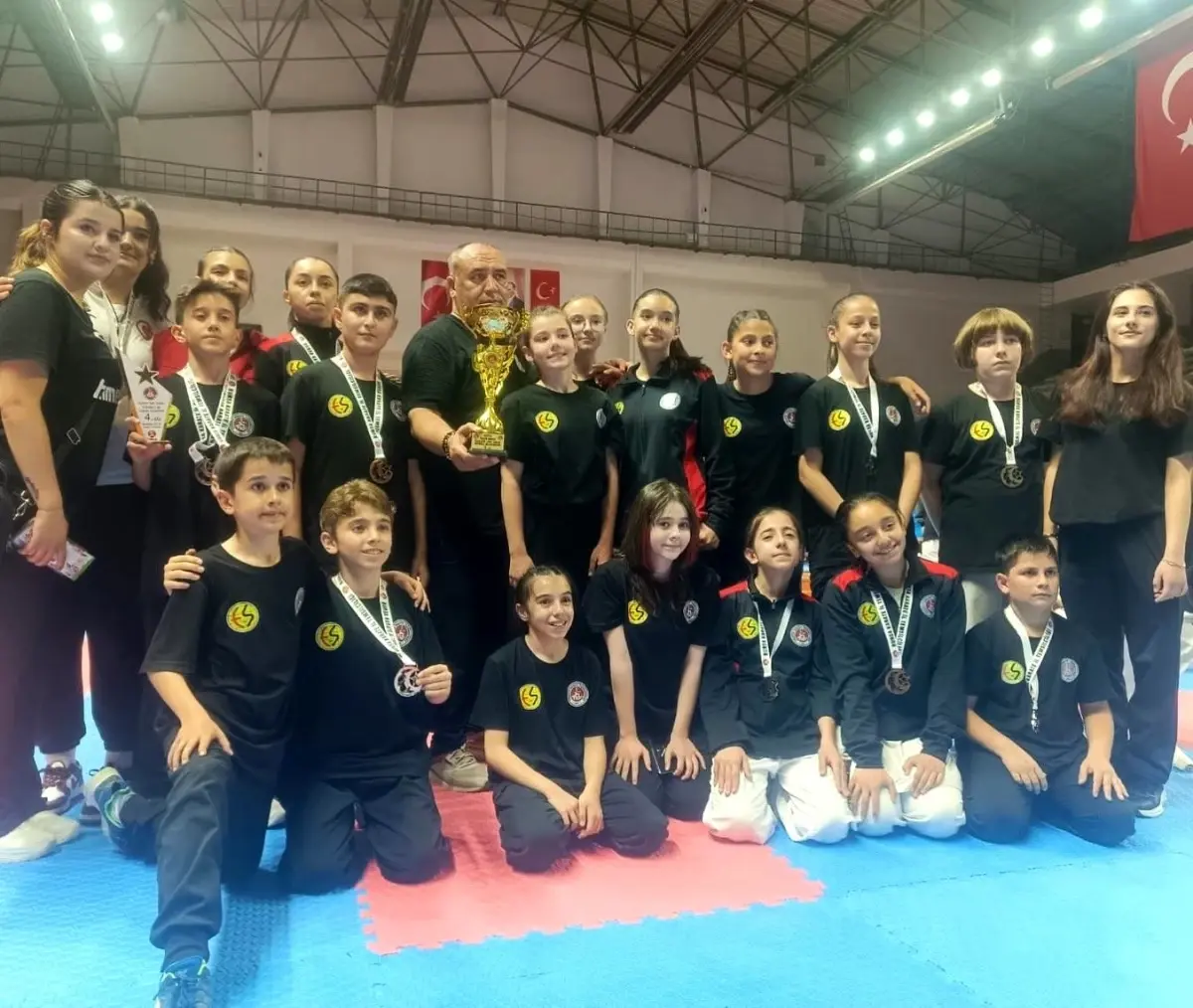 Eskişehirli Karateciler 'İller Arası Karate Ligi Final Etabı'nda Başarı Gösterdi