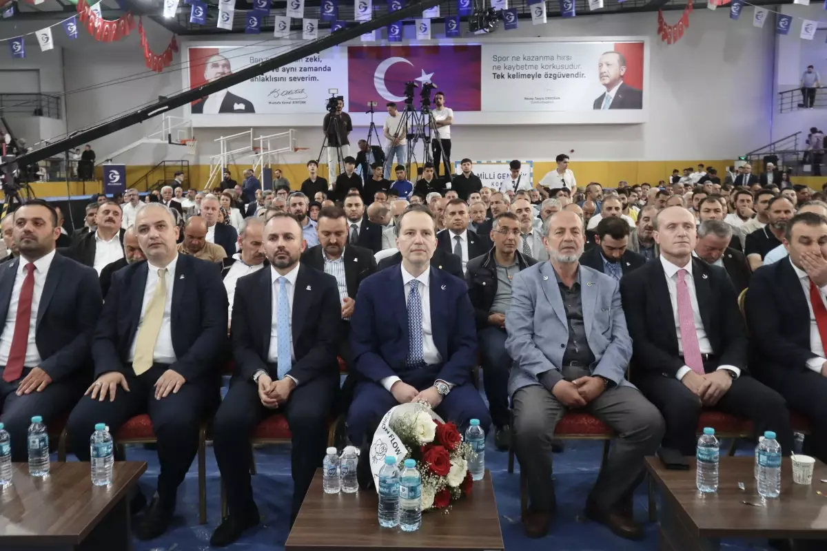 Fatih Erbakan, İstanbul'un fethinin 572'nci yıl dönümü etkinliğine katıldı
