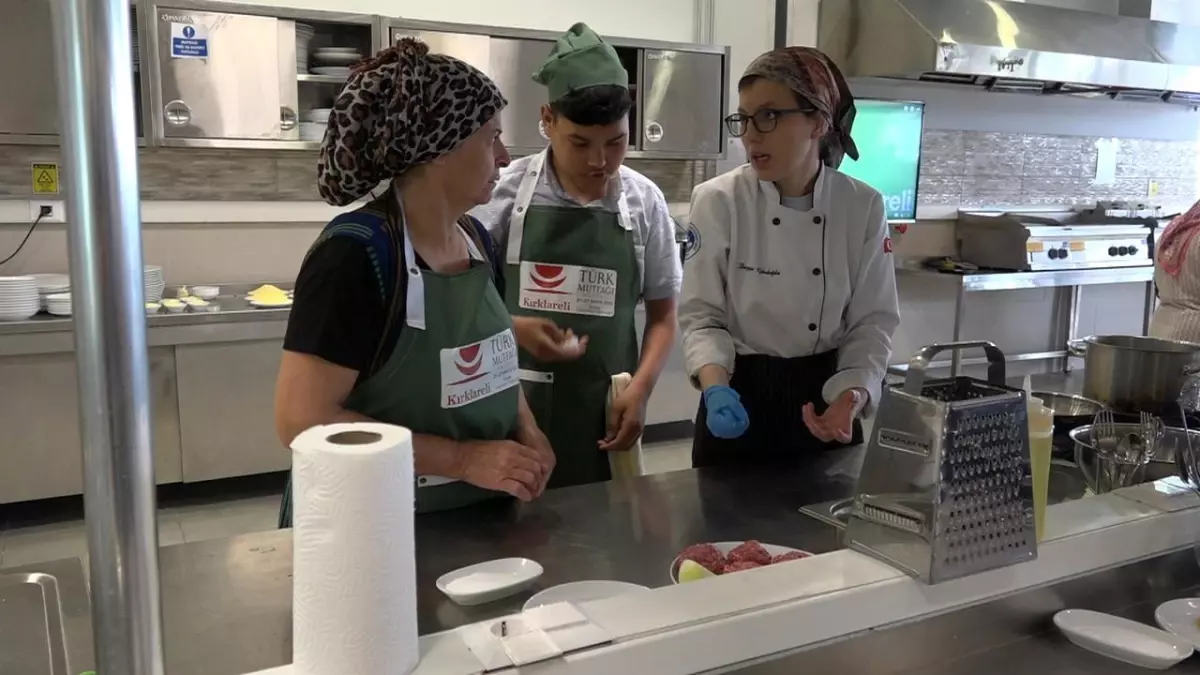 Kırklareli'nde Özel Gereksinimli Öğrenciler İçin Mutfak Yarışması Düzenlendi