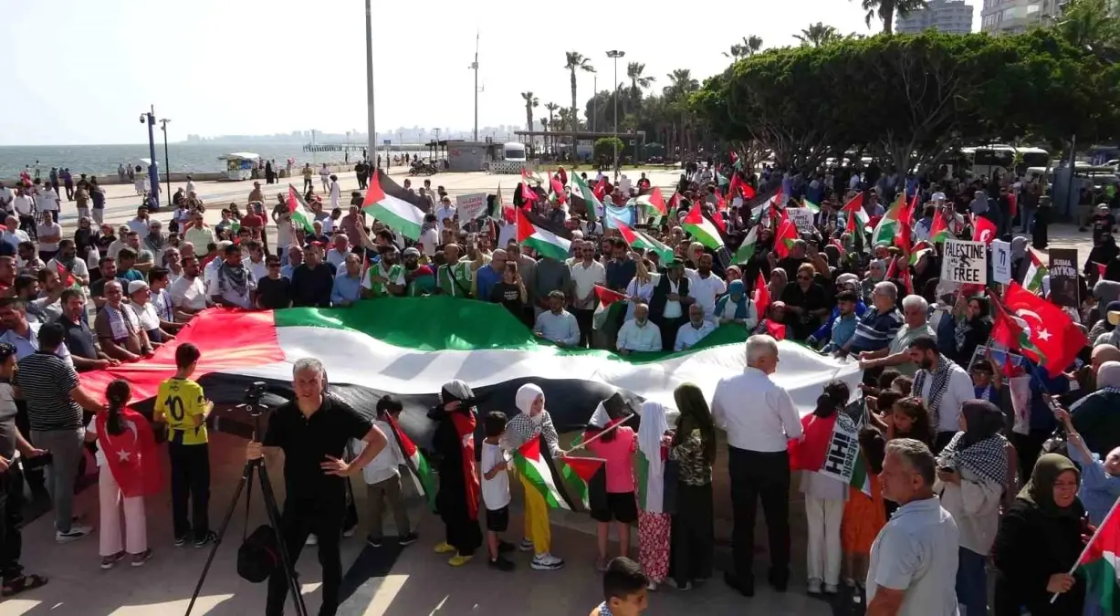 Mersin'de 'Büyük Gazze Mitingi' düzenlendi