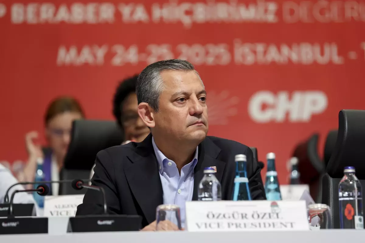 Özgür Özel, Sosyalist Enternasyonal Konsey Toplantısı'nda konuştu