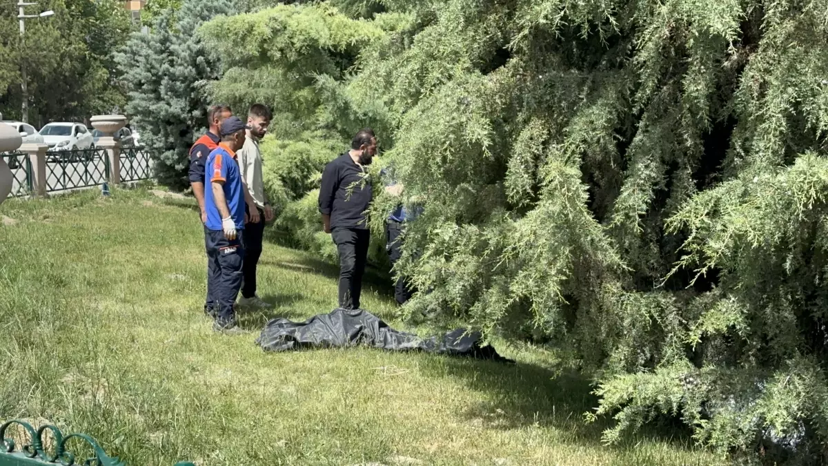 Eskişehir'de Porsuk Çayı'nda Cansız Bedeni Bulunan Adamın Kimliği Belirlendi