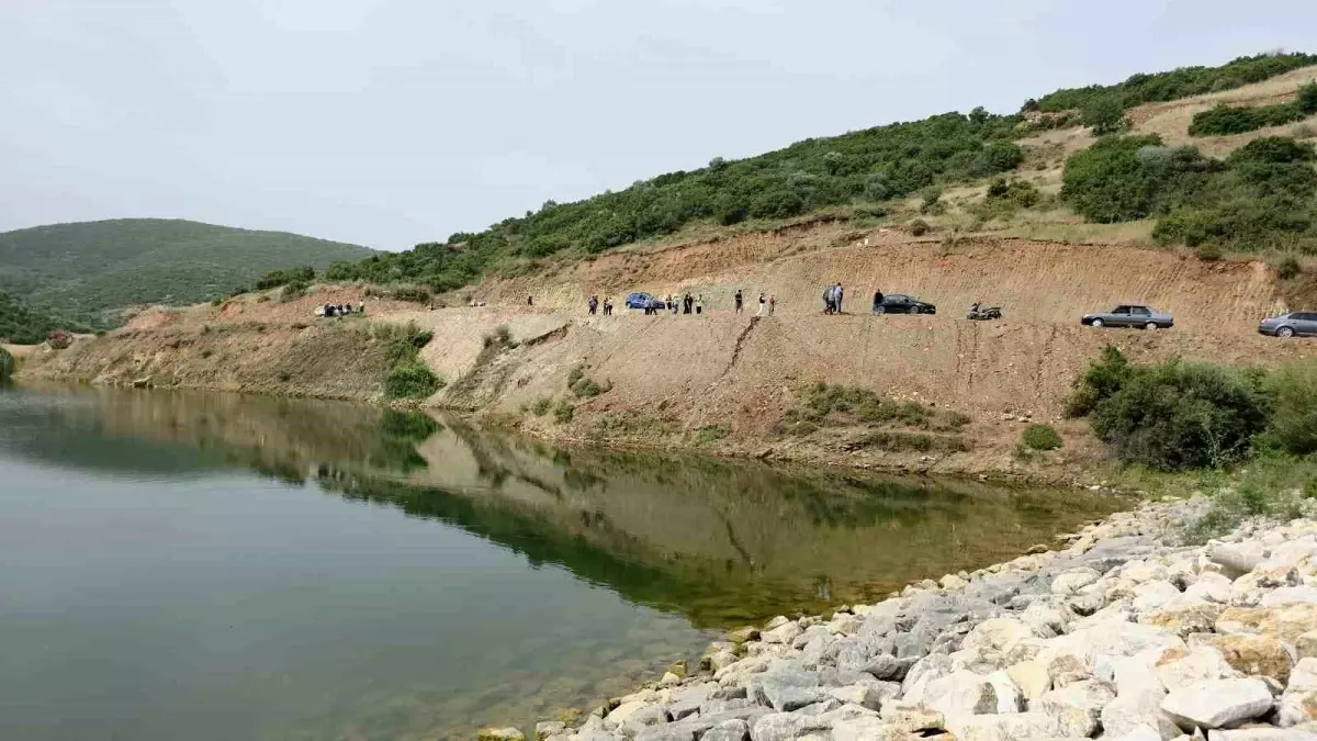 Izmir'de Sulama Göletinde Boğulma Olayı: 72 Yaşındaki Adam Hayatını Kaybetti