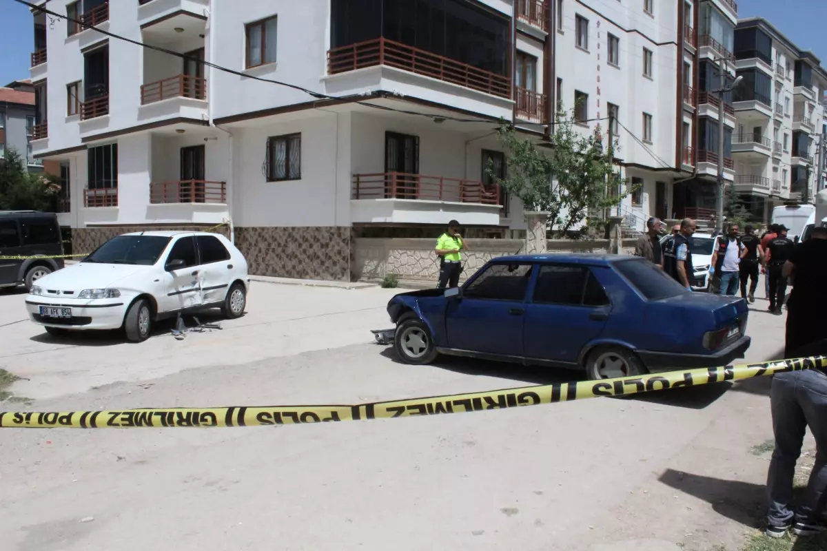 Aksaray'da Trafik Kazası Sonrası Silahlı Kavga: 7 Yaralı