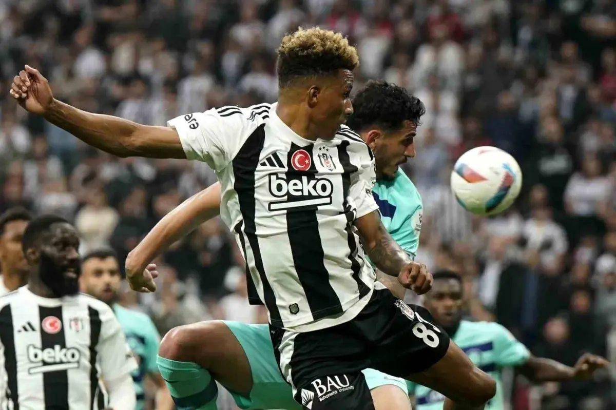 Beşiktaş - Çaykur Rizespor Maçında İlk Yarı Golsüz Geçti