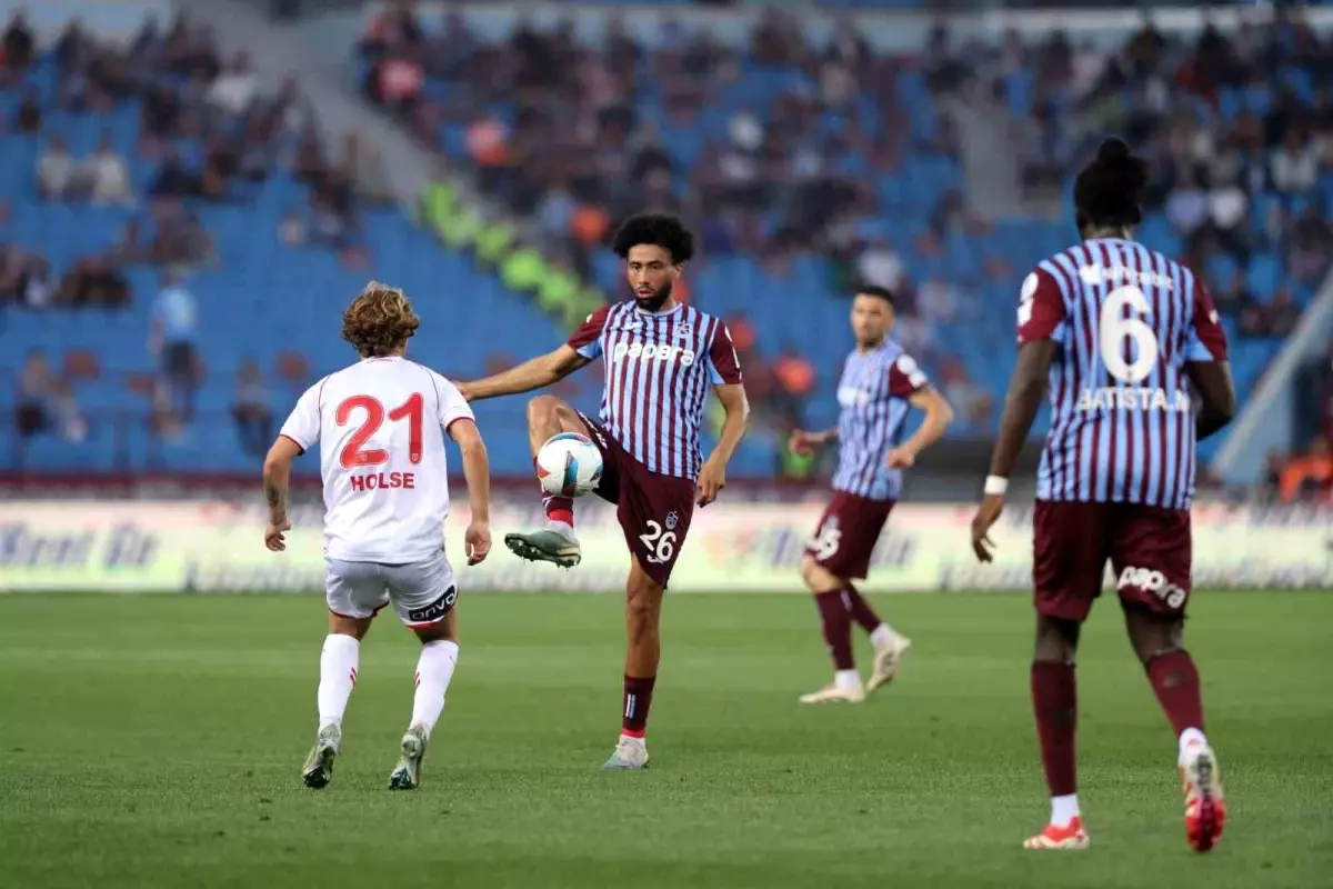 Trendyol Süper Lig'de Trabzonspor, Samsunspor'a 1-0 Yenik Durumda