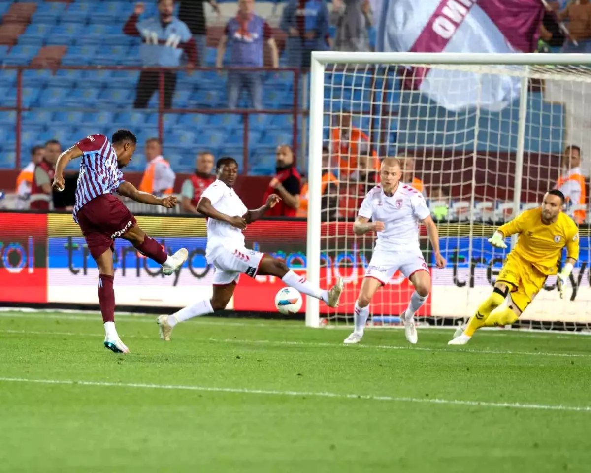 Trendyol Süper Lig'de Trabzonspor ve Samsunspor 2-2 Beraber Kaldı