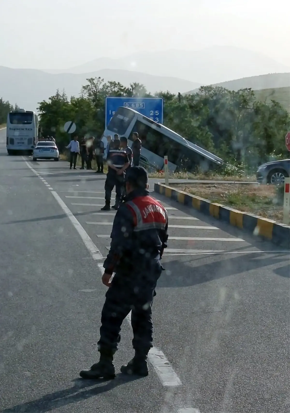 Isparta'da Tur Otobüsü Şarampole Düştü: 16 Yaralı