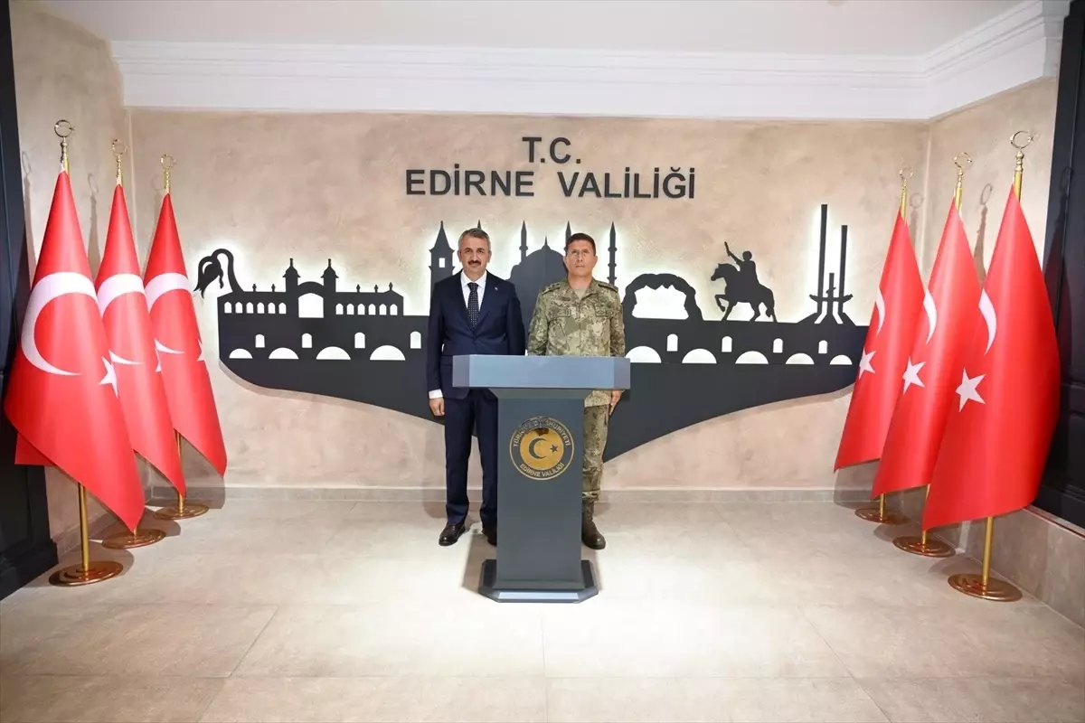 Vali Yunus Sezer, 1. Ordu Komutanı Orgeneral Bahtiyar Ersay'ı Ağırladı