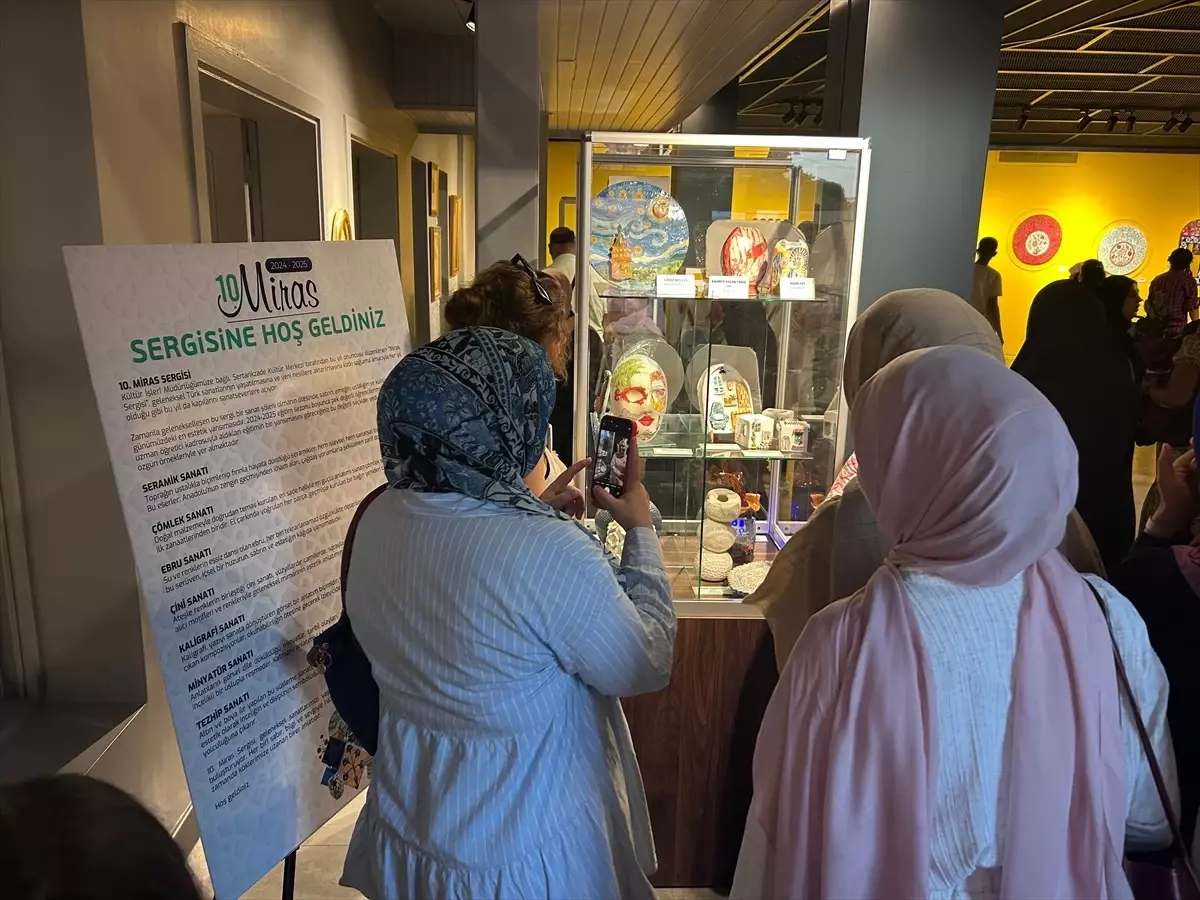 Ayşegül Konakçı'nın '10 Miras' Sergisi Galeri Eyüpsultan'da Açıldı