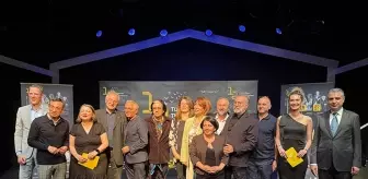 12. Frankfurt Türk Tiyatro Festivali'nde 'Hey Gidi Günler' Oyunu Sahnelendi