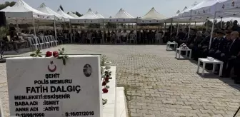 15 Temmuz şehidi Fatih Dalgıç, Eskişehir'de kabri başında anıldı