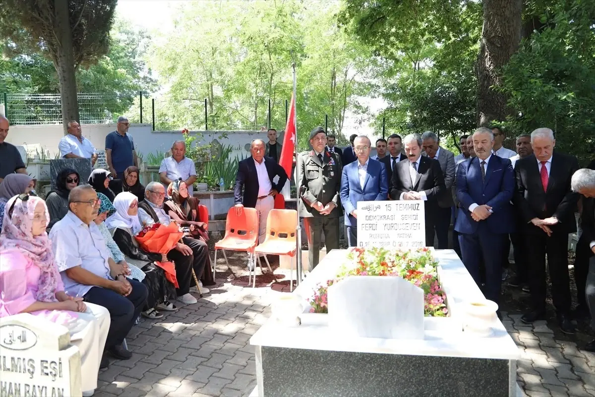 15 Temmuz şehidi Ferdi Yurduseven, Samsun'daki kabri başında anıldı