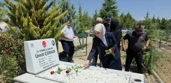 15 Temmuz şehidi Ümit Çoban, Amasya'daki kabri başında anıldı