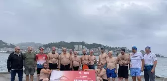 15 Temmuz şehitleri anısına Karadeniz'de kulaç attılar