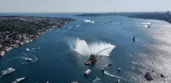 15 Temmuz şehitleri, İstanbul Boğazı'nda düzenlenen kortej geçişi ile anıldı
