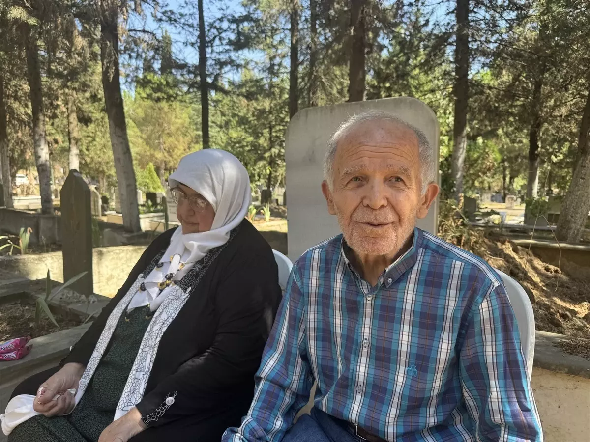 Marmara Depremi'nde Kaybedilenler İçin Anma Töreni