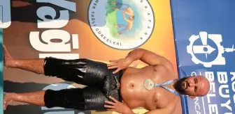 Orhan Okulu, 17. Sekapark Altın Kemer Yağlı Güreşleri'nin Başpehlivanı Oldu