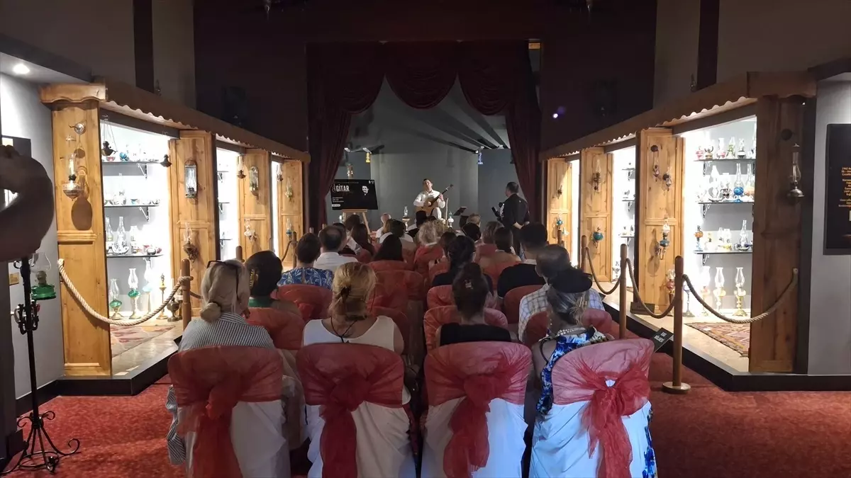 Beypazarı'nda Uluslararası Halk Dansları ve Müzik Festivali Devam Ediyor