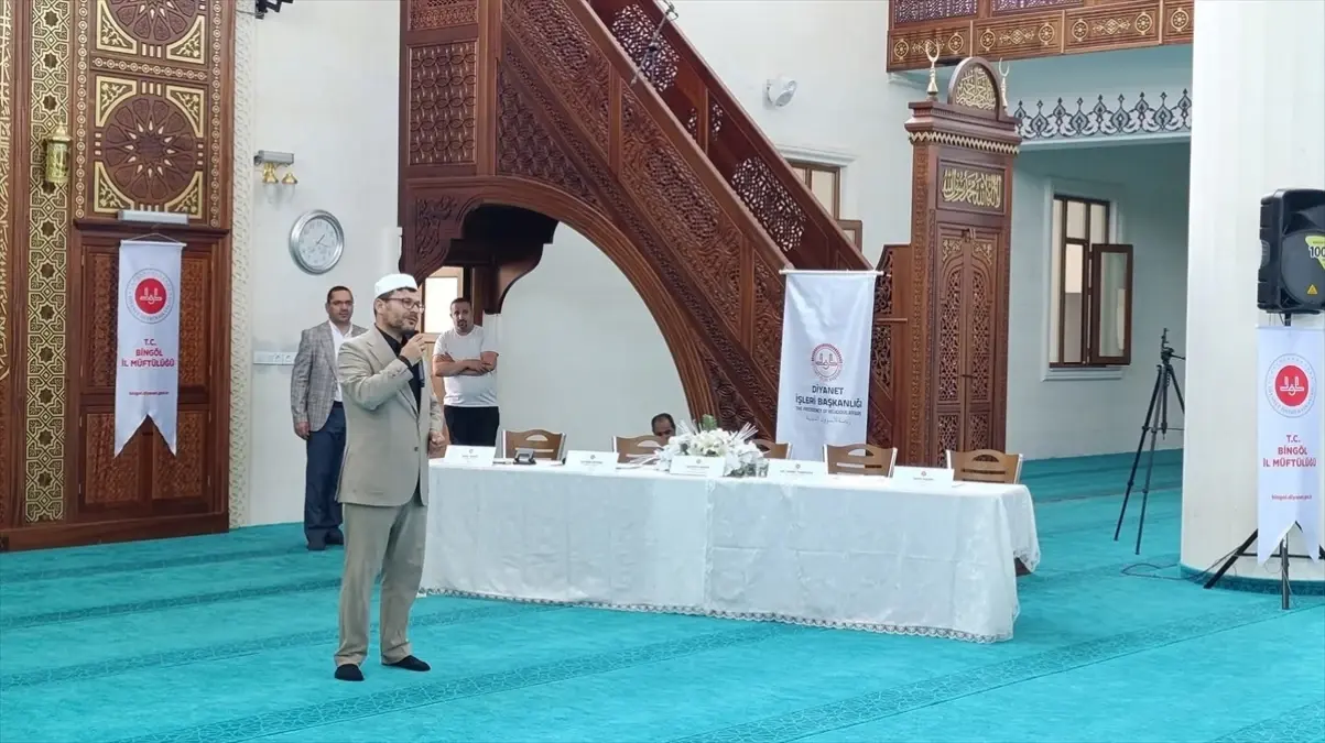 Ezanı Güzel Okuma Yarışması Bingöl'de Bölge Finaliyle Yapıldı