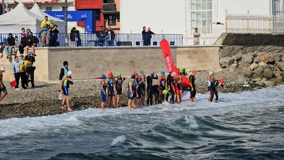 Mudanya'da 2025 Avrupa Triatlon Balkan Şampiyonası Gerçekleştirildi