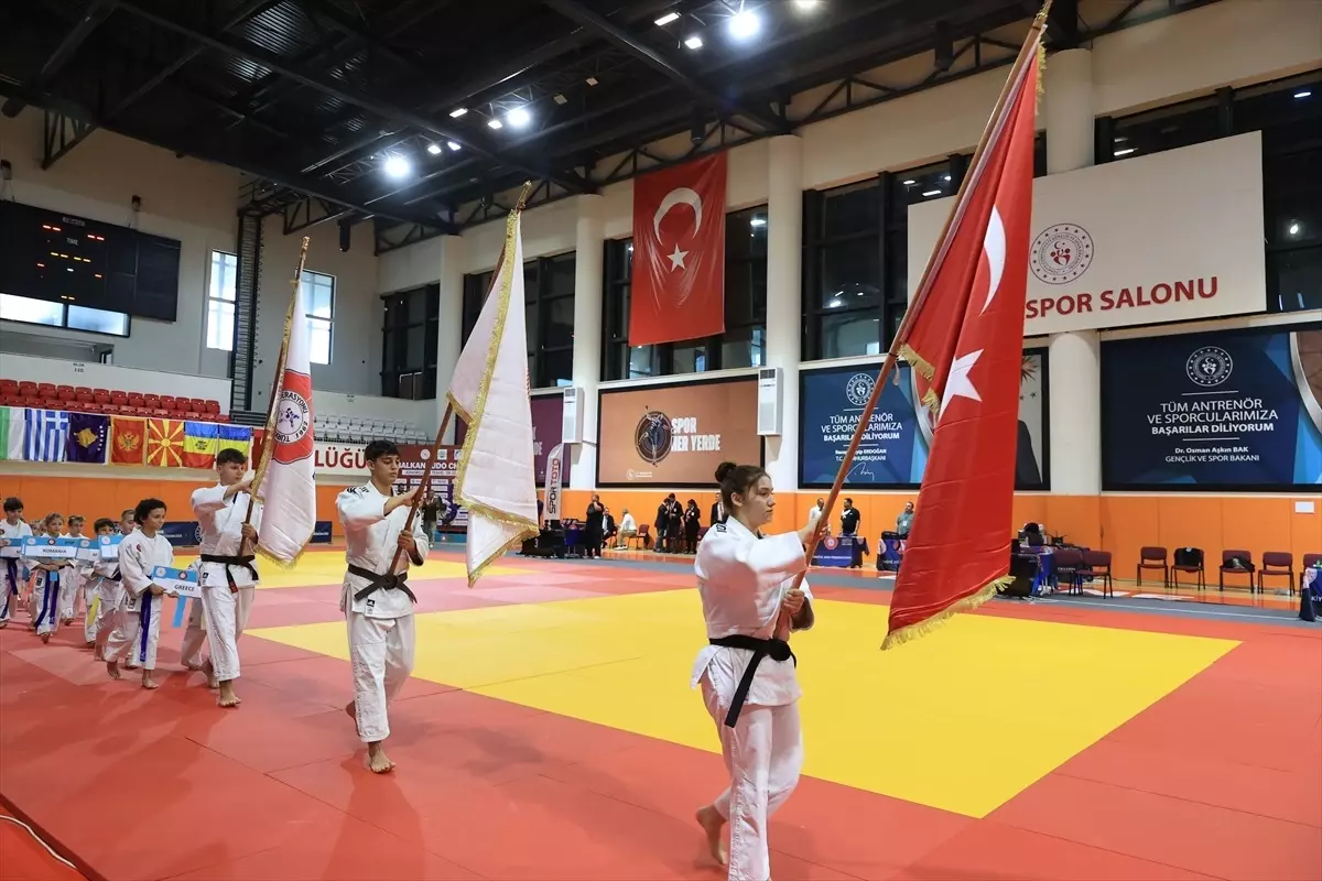 21 Yaş Altı Balkan Judo Şampiyonası Edirne'de Başladı