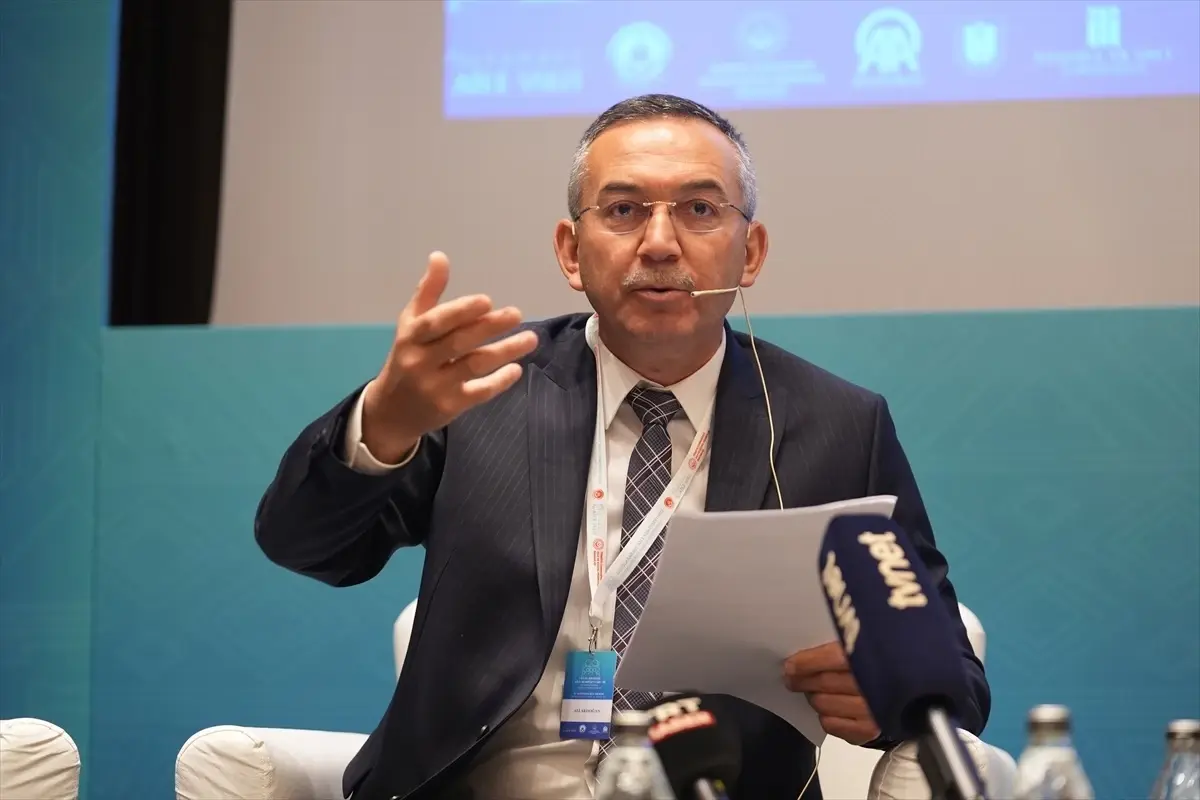3. Uluslararası Aile Sempozyumu'nda Aile ve Din Üzerine Tartışmalar