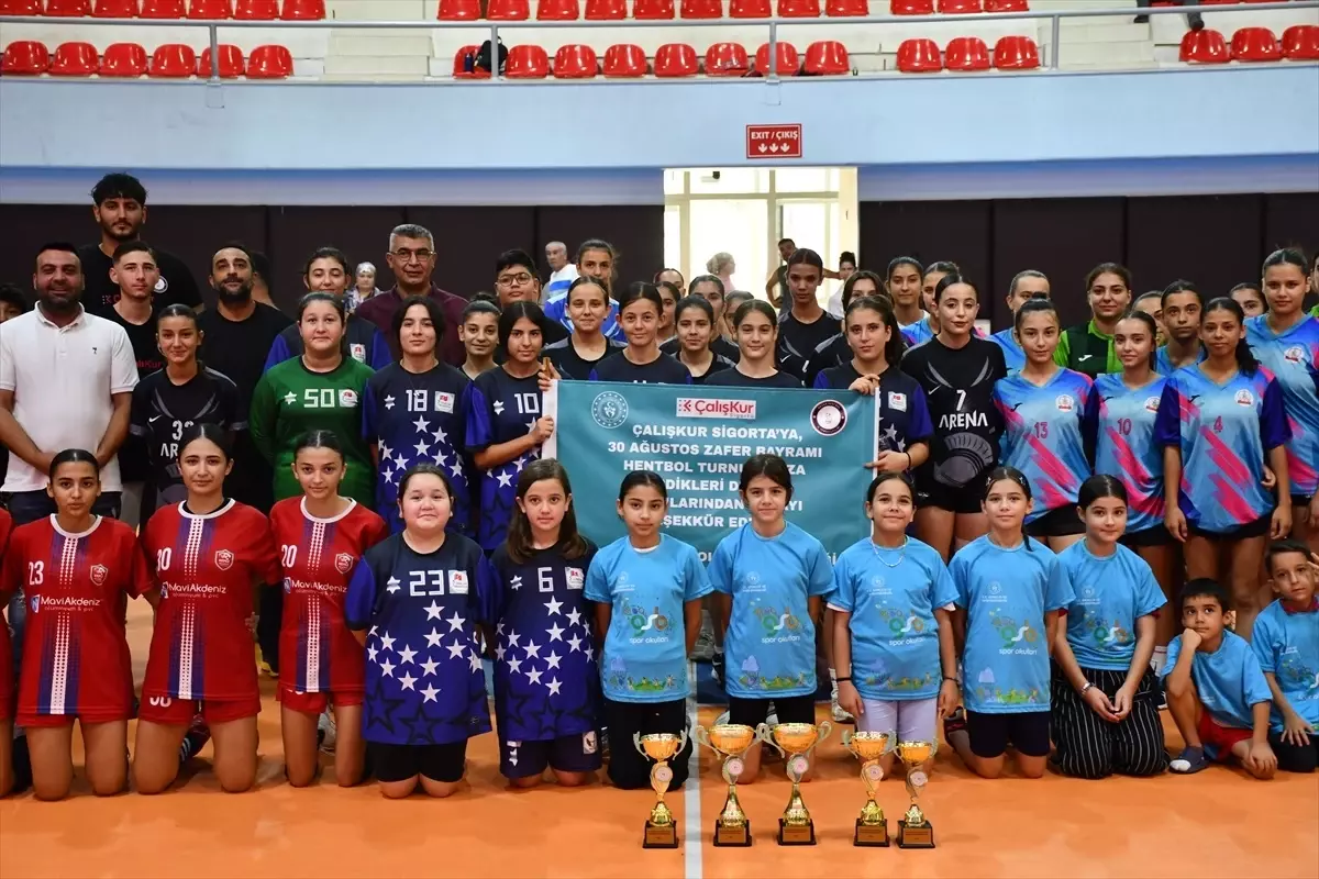 30 Ağustos Hentbol Zafer Kupası, Adana'da yapıldı