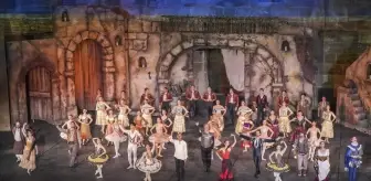 32. Uluslararası Aspendos Opera ve Bale Festivali'nde 'Don Kişot' Balesi Sahnelendi