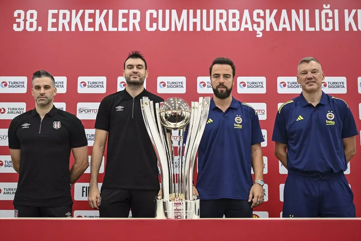 Cumhurbaşkanlığı Kupası Finali Öncesi Fenerbahçe ve Beşiktaş'dan Açıklamalar