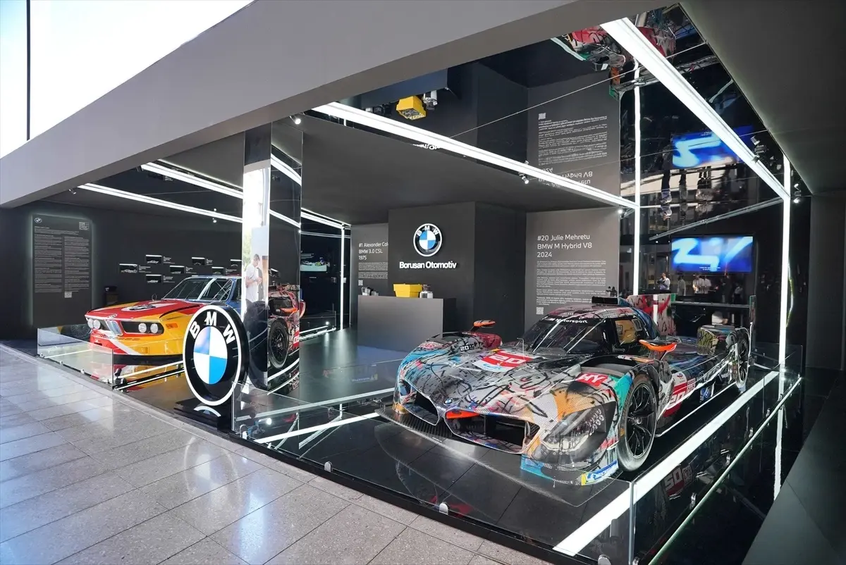 BMW Art Car Koleksiyonu, Contemporary İstanbul'da Sergileniyor