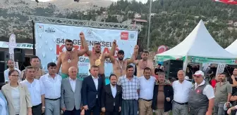 540. Geleneksel Kızıldağ Karakucak Güreşleri'nde Mehmet Çelebi Başpehlivan Oldu