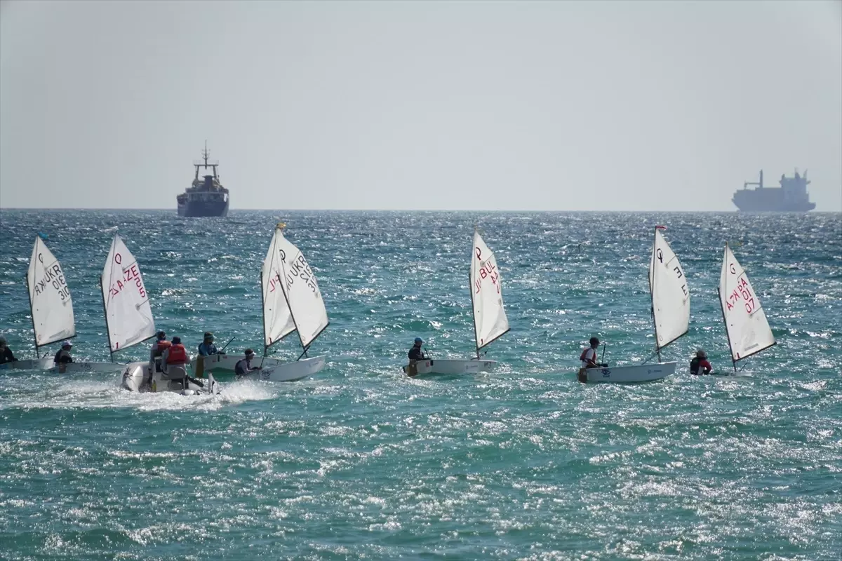 Tekirdağ'da 9. Uluslararası Süleymanpaşa Optimist Cup Yelken Yarışları Düzenlendi