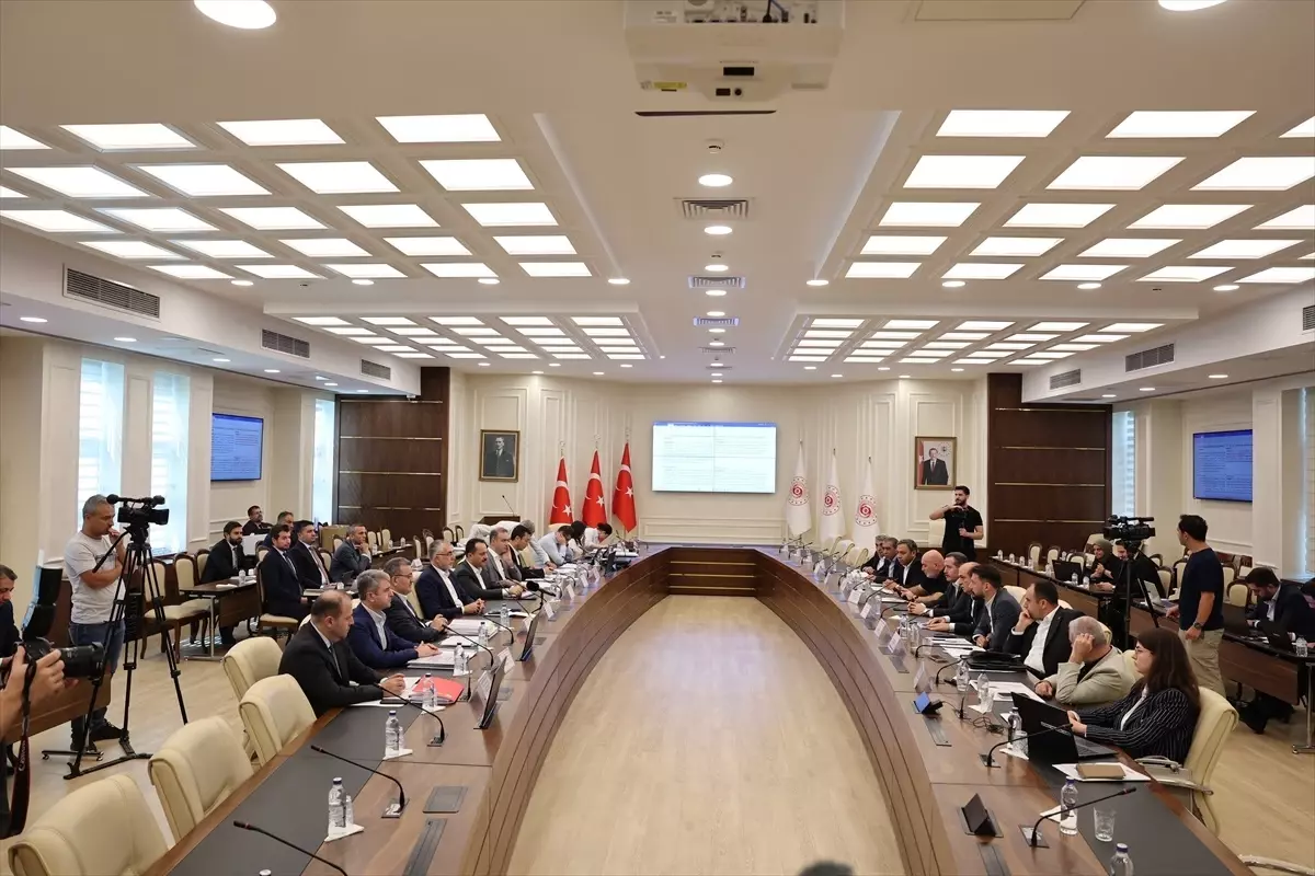 Bakan Işıkhan, Toplu Sözleşme Görüşmelerini Değerlendirdi