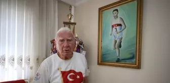 Türk Atletizminin Efsane İsmi İsmail Akçay: Günde 5 Kilometre Yürüyerek Gençlere Örnek Oluyor