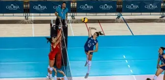A Milli Kadın Voleybol Takımı Sırbistan'ı 3-0 Yendi