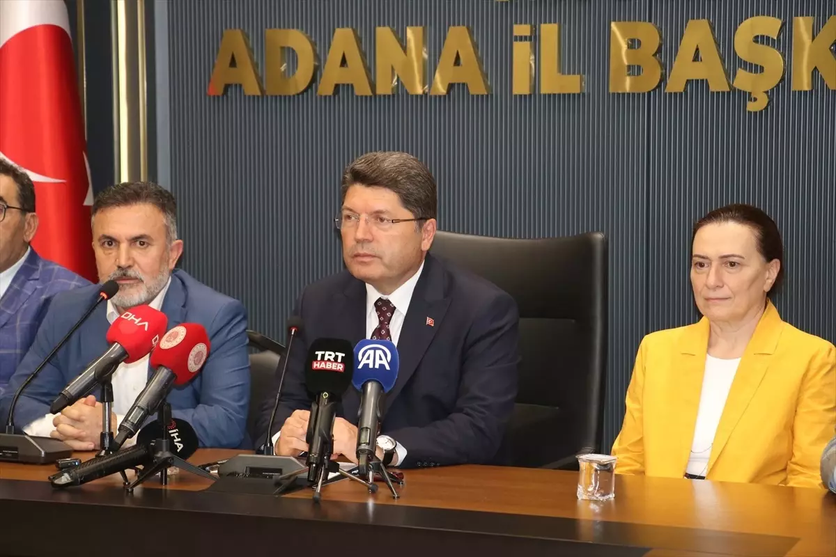 Adalet Bakanı Tunç, AK Parti Adana İl Başkanlığı ziyaretinde konuştu Açıklaması
