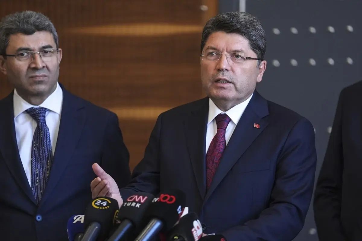 Adalet Bakanı Tunç, gündeme ilişkin soruları yanıtladı Açıklaması