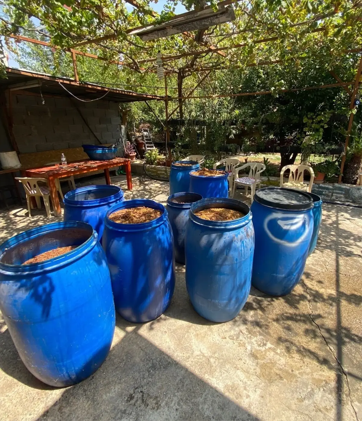 Adana'da 2 Bin 930 Litre Sahte İçki Ele Geçirildi