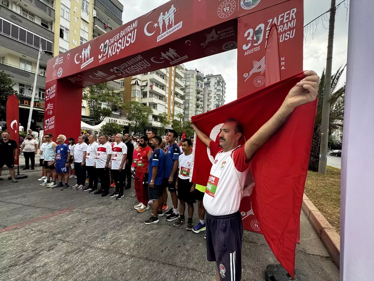 Adana'da 30 Ağustos Zafer Bayramı Koşusu Gerçekleşti
