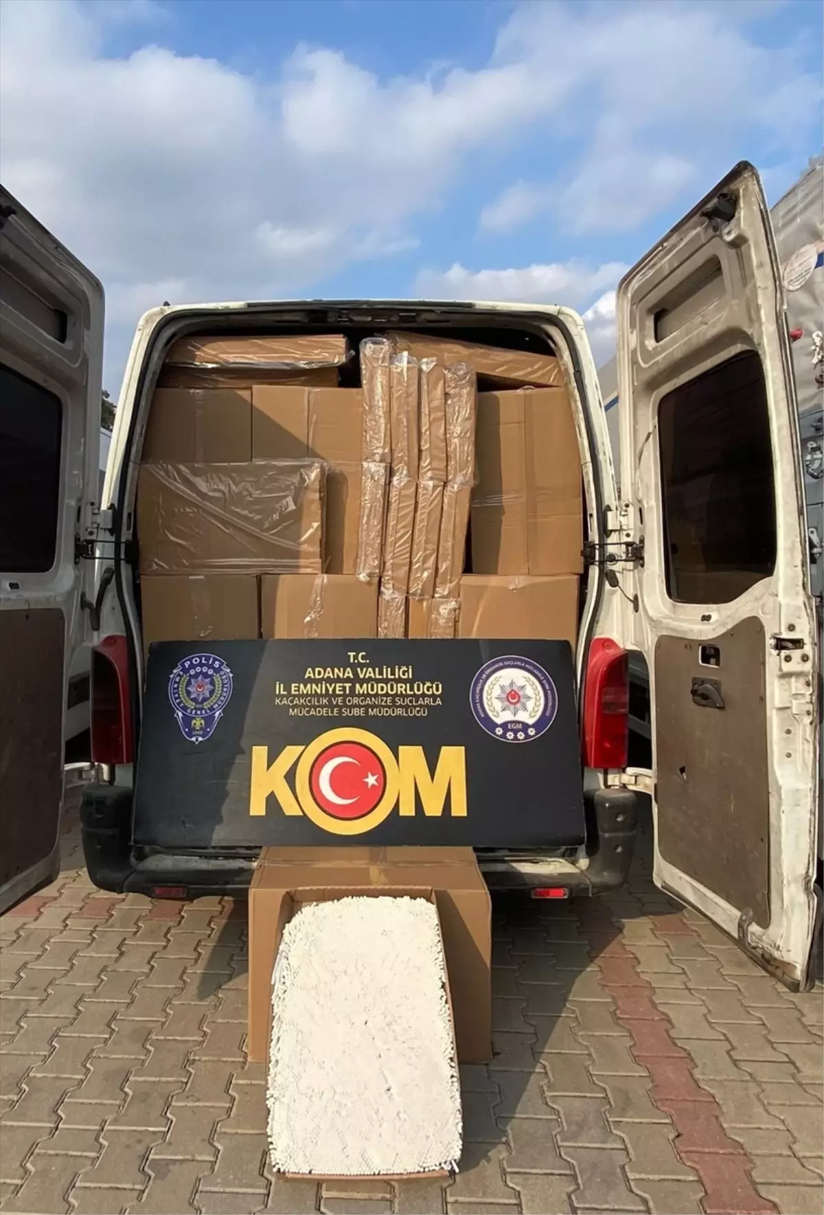 Adana'da 4 Milyon Doldurulmuş Makaron Ele Geçirildi, 1 Kişi Tutuklandı